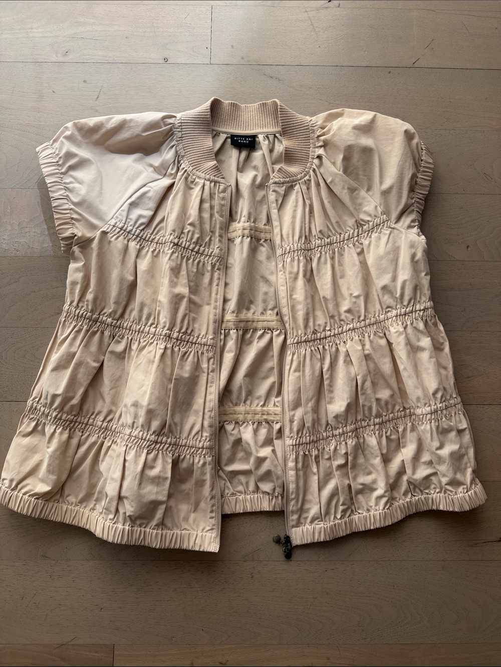 Beige Ruched Short Sleeve Jacket